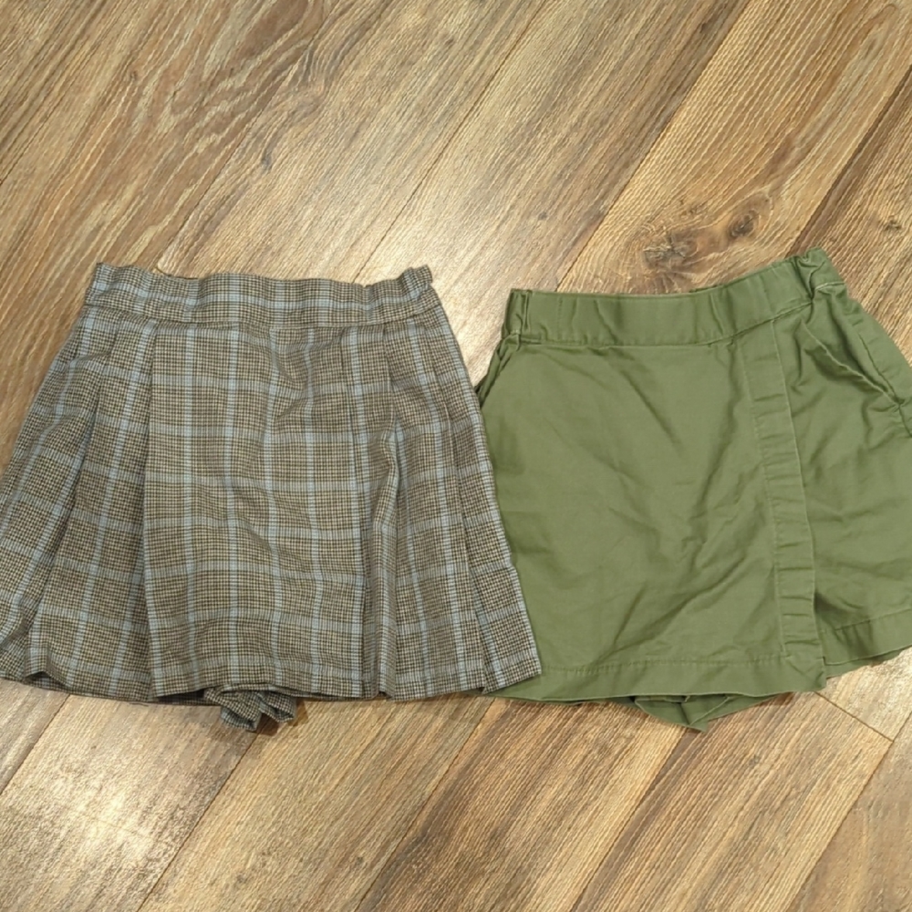 Uniqlo Girls Skorts Size 5-6